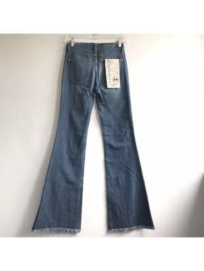 Carmar stretch denim flare jeans mid rise w 24